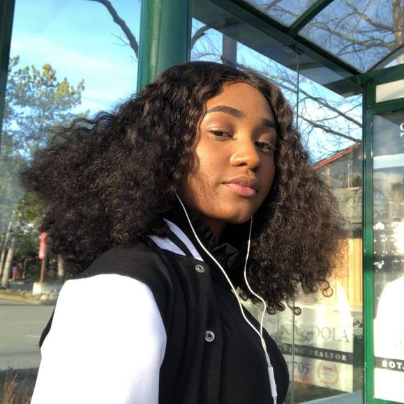 Meet your Posher, Annie - Picture 1 of 1